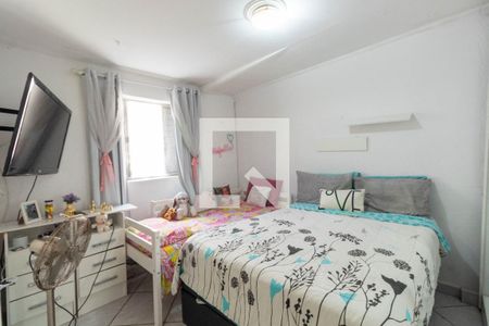 Quarto Suíte de casa para alugar com 2 quartos, 150m² em Vila Ré, São Paulo