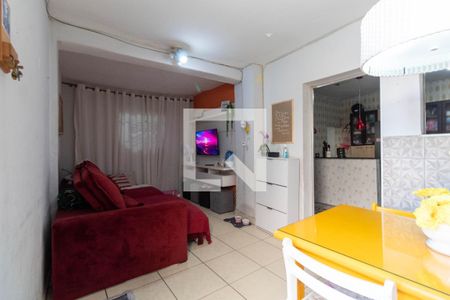 Sala de casa para alugar com 2 quartos, 150m² em Vila Ré, São Paulo