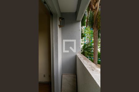 Varanda da Sala de apartamento para alugar com 2 quartos, 45m² em Jardim Santa Teresinha, São Paulo