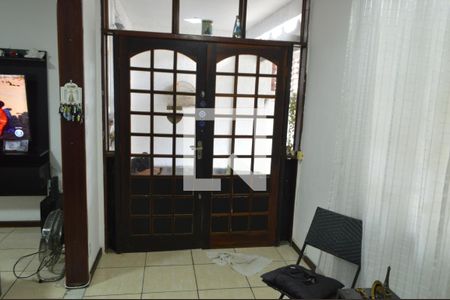 Sala de casa de condomínio à venda com 3 quartos, 225m² em Anil, Rio de Janeiro