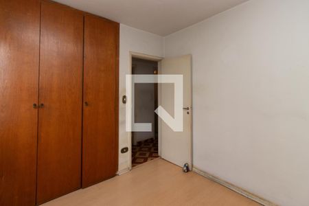 Quarto 1 de apartamento para alugar com 2 quartos, 55m² em Parque Novo Mundo, São Paulo