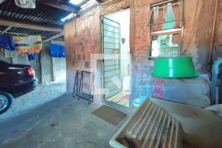 Casa à venda com 143m², 2 quartos e 4 vagas Casa à venda com 143m², 2 quartos e 4 vagasÁrea de Serviço