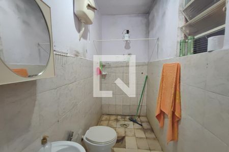 Casa à venda com 143m², 2 quartos e 4 vagas Casa à venda com 143m², 2 quartos e 4 vagasBanheiro