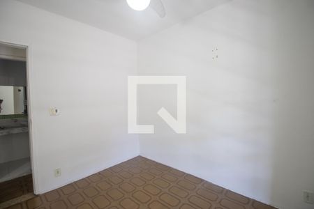 Quarto 1 de casa para alugar com 2 quartos, 130m² em Galo Branco, São Gonçalo