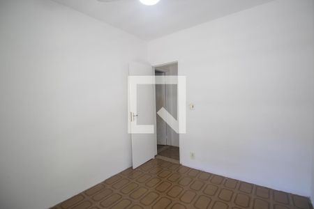 Quarto 1 de casa para alugar com 2 quartos, 130m² em Galo Branco, São Gonçalo