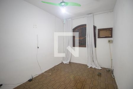 Quarto 2 de casa para alugar com 2 quartos, 130m² em Galo Branco, São Gonçalo