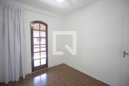 Quarto 1 de casa para alugar com 2 quartos, 130m² em Galo Branco, São Gonçalo