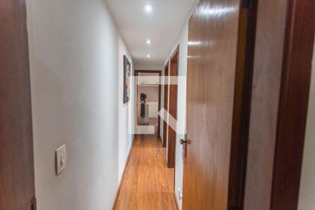 Corredor de apartamento para alugar com 4 quartos, 155m² em Silveira, Belo Horizonte