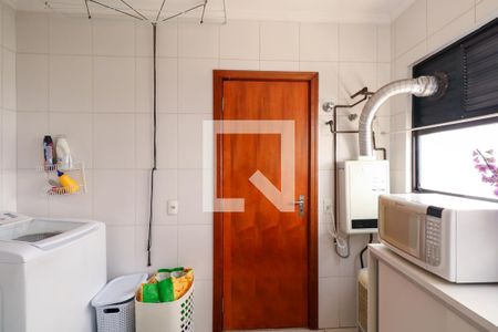 Apartamento à venda com 130m², 3 quartos e 2 vagas Apartamento à venda com 130m², 3 quartos e 2 vagasÁrea de Serviço