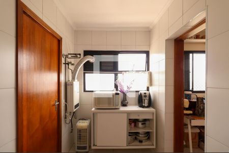 Apartamento à venda com 130m², 3 quartos e 2 vagas Apartamento à venda com 130m², 3 quartos e 2 vagasÁrea de Serviço