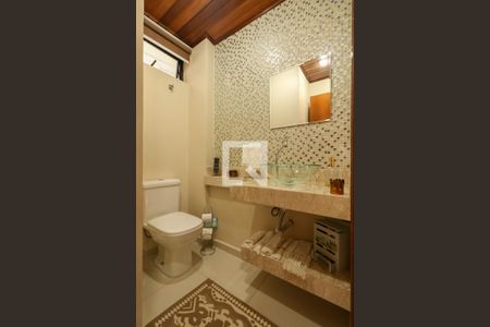 Apartamento à venda com 130m², 3 quartos e 2 vagas Apartamento à venda com 130m², 3 quartos e 2 vagasLavabo