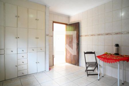 Casa à venda com 217m², 2 quartos e 2 vagas Casa à venda com 217m², 2 quartos e 2 vagasCozinha