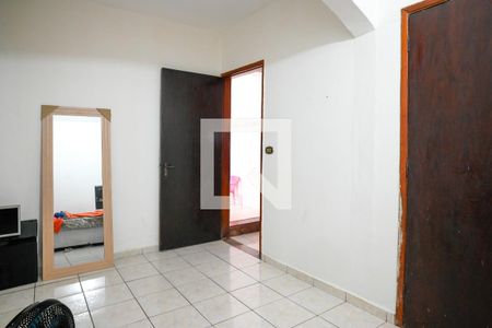 Casa à venda com 217m², 2 quartos e 2 vagas Casa à venda com 217m², 2 quartos e 2 vagasQuarto 2