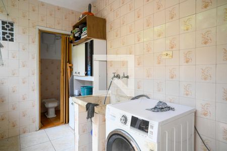 Casa à venda com 217m², 2 quartos e 2 vagas Casa à venda com 217m², 2 quartos e 2 vagasÁrea de Serviço