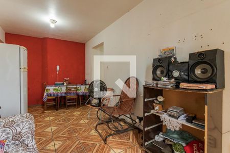 Sala de apartamento para alugar com 2 quartos, 70m² em Rubem Berta, Porto Alegre