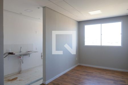 Sala de apartamento para alugar com 2 quartos, 42m² em Vila Princesa Isabel, São Paulo