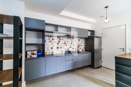 Cozinha de apartamento para alugar com 1 quarto, 43m² em Butantã, São Paulo