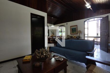 Sala de casa de condomínio para alugar com 3 quartos, 203m² em Gardênia Azul, Rio de Janeiro