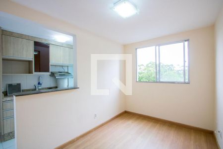 Sala de apartamento para alugar com 2 quartos, 47m² em Parque Sao Vicente, Santo André