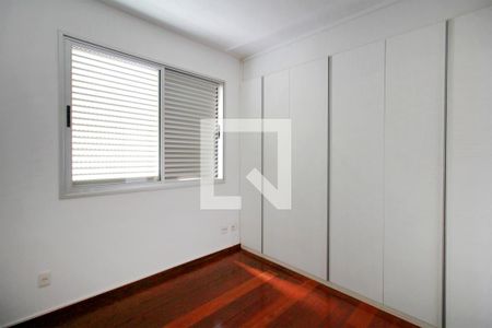 Quarto 2 de apartamento para alugar com 3 quartos, 110m² em Savassi, Belo Horizonte