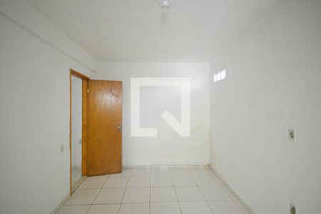 Quarto de casa para alugar com 1 quarto, 70m² em Parque Sao Vicente, Belford Roxo