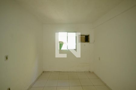 Quarto de casa para alugar com 1 quarto, 70m² em Parque Sao Vicente, Belford Roxo