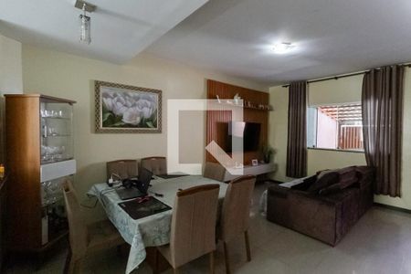 Sala de casa à venda com 3 quartos, 142m² em Ressaca, Contagem