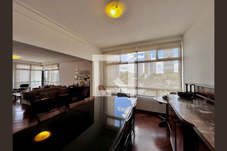 Sala de apartamento à venda com 4 quartos, 195m² em Chácara Santo Antônio, São Paulo