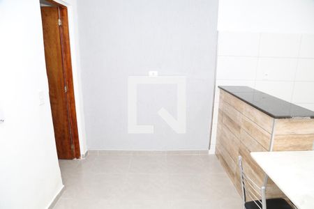 Sala / Cozinha de casa para alugar com 2 quartos, 60m² em Vila Florida, Guarulhos