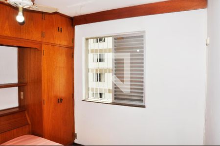 Quarto 01 de apartamento para alugar com 2 quartos, 52m² em Jardim Iris, São Paulo