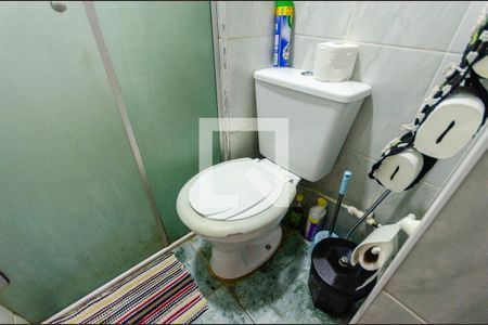 Apartamento à venda com 47m², 2 quartos e 1 vaga Apartamento à venda com 47m², 2 quartos e 1 vagaBanheiro