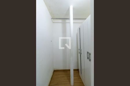 Closet de kitnet/studio para alugar com 1 quarto, 40m² em Parque Frondoso, Cotia