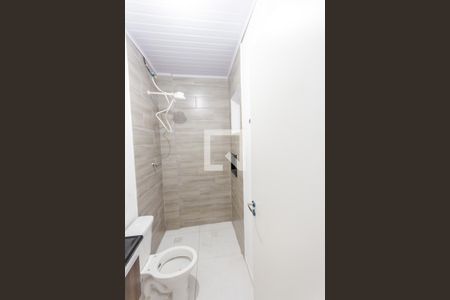 Banheiro de kitnet/studio para alugar com 1 quarto, 46m² em Vila Metalúrgica, Santo André