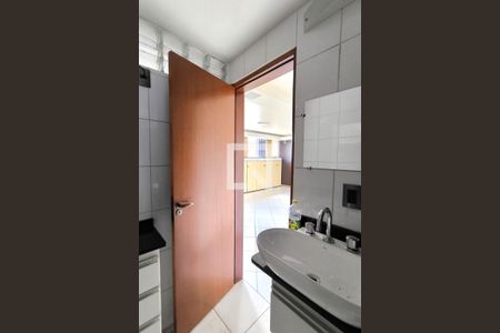 Banheiro de kitnet/studio para alugar com 1 quarto, 65m² em Parque Cecap, Jundiaí