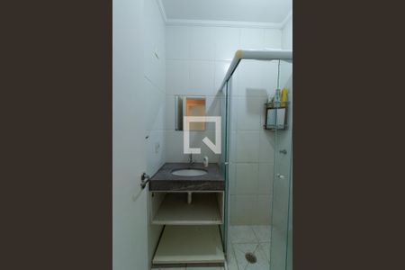 Casa de condomínio para alugar com 120m², 3 quartos e 2 vagas Casa de condomínio para alugar com 120m², 3 quartos e 2 vagasBanheiro andar superior