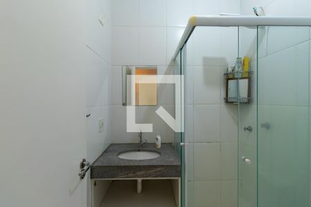 Casa de condomínio para alugar com 120m², 3 quartos e 2 vagas Casa de condomínio para alugar com 120m², 3 quartos e 2 vagasBanheiro andar superior