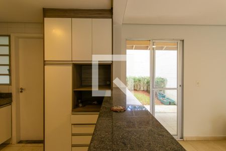 Casa de condomínio para alugar com 120m², 3 quartos e 2 vagas Casa de condomínio para alugar com 120m², 3 quartos e 2 vagasCozinha