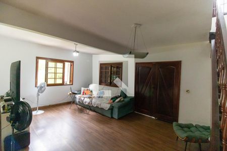 Sala de casa para alugar com 4 quartos, 840m² em Piratininga, Niterói