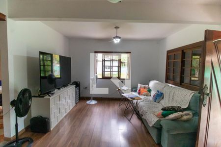 Sala de casa para alugar com 4 quartos, 840m² em Piratininga, Niterói