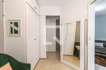 Quarto 1 de apartamento para alugar com 2 quartos, 59m² em Pinheiros, São Paulo