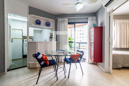 Sala de apartamento para alugar com 2 quartos, 59m² em Pinheiros, São Paulo