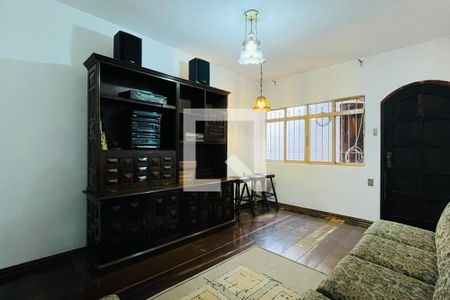 Sala de Estar de casa à venda com 4 quartos, 500m² em Jardim Palmira, Guarulhos