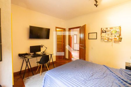 Casa à venda com 500m², 4 quartos e 4 vagas Casa à venda com 500m², 4 quartos e 4 vagasQuarto 3 - Suíte