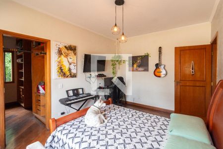 Casa à venda com 500m², 4 quartos e 4 vagas Casa à venda com 500m², 4 quartos e 4 vagasQuarto 1 - Suíte