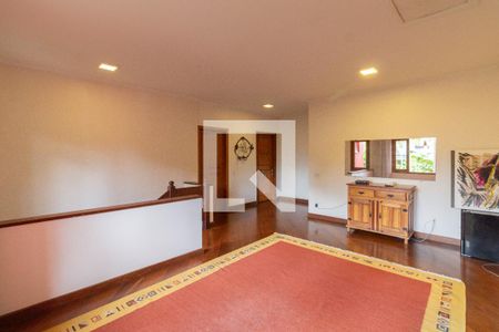 Casa à venda com 500m², 4 quartos e 4 vagas Casa à venda com 500m², 4 quartos e 4 vagasHall dos quartos