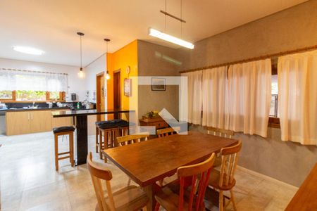 Casa à venda com 500m², 4 quartos e 4 vagas Casa à venda com 500m², 4 quartos e 4 vagasCopa