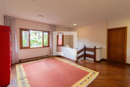 Casa à venda com 500m², 4 quartos e 4 vagas Casa à venda com 500m², 4 quartos e 4 vagasHall dos quartos