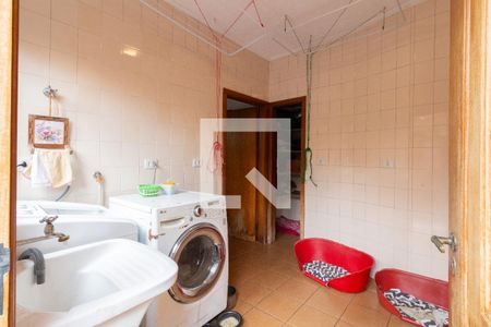 Casa à venda com 500m², 4 quartos e 4 vagas Casa à venda com 500m², 4 quartos e 4 vagasÁrea de Serviço