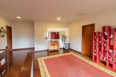 Casa à venda com 500m², 4 quartos e 4 vagas Casa à venda com 500m², 4 quartos e 4 vagasHall dos quartos