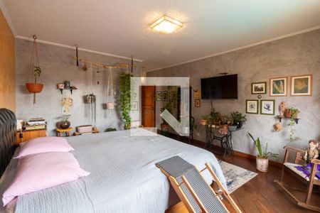 Casa à venda com 500m², 4 quartos e 4 vagas Casa à venda com 500m², 4 quartos e 4 vagasQuarto 2 - Suíte